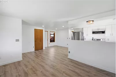 480 SW Russ Ct, McMinnville, OR 97128 - Photo 11