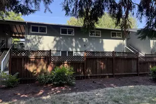 1735 Cleveland Pl, Eugene, OR 97402 - Photo 3