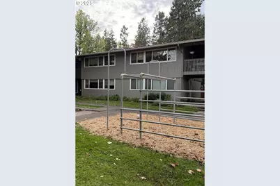 1735 Cleveland Pl, Eugene, OR 97402 - Photo 3