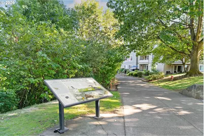 4970 S Landing Dr #203, Portland, OR 97239 - Photo 25