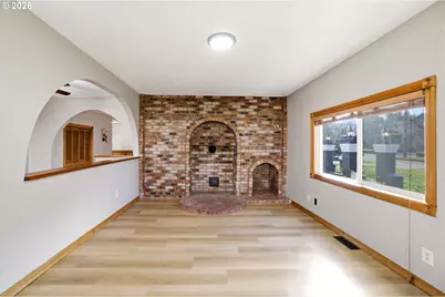 7628 N Dwight Ave, Portland, OR 97203 - Photo 9