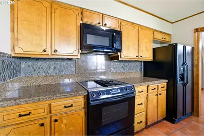 7628 N Dwight Ave, Portland, OR 97203 - Photo 17