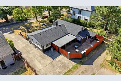 7628 N Dwight Ave, Portland, OR 97203 - Photo 3