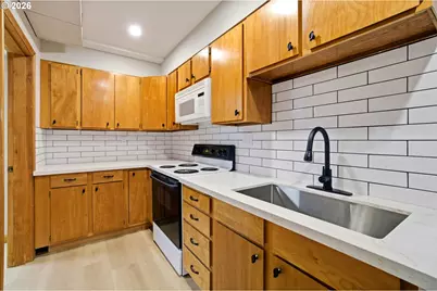 7628 N Dwight Ave, Portland, OR 97203 - Photo 37