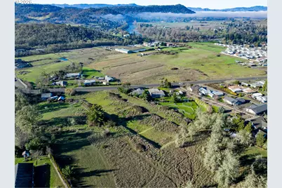 1448 Lookingglass Rd, Roseburg, OR 97471 - Photo 13