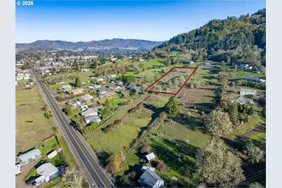 1448 Lookingglass Rd, Roseburg, OR 97471 - Photo 11