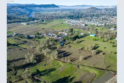 1448 Lookingglass Rd, Roseburg, OR 97471 - Photo 17
