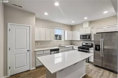 7803 NW Spirea St, Portland, OR 97229 - Photo 3