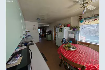 1408 T Ave, La Grande, OR 97850 - Photo 7