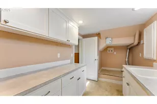 7256 N Chautauqua Blvd, Portland, OR 97217 - Photo 39