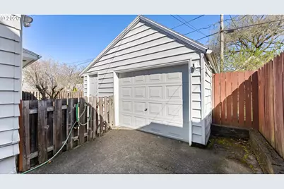 7256 N Chautauqua Blvd, Portland, OR 97217 - Photo 41