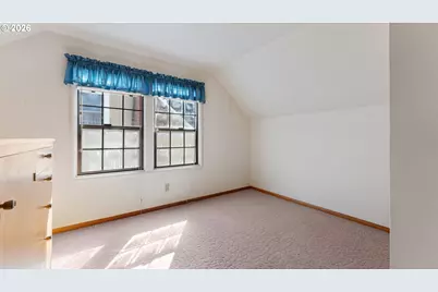 7256 N Chautauqua Blvd, Portland, OR 97217 - Photo 25