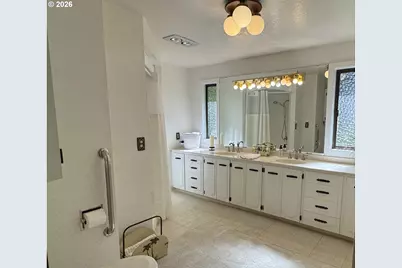 7256 N Chautauqua Blvd, Portland, OR 97217 - Photo 21