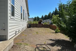 1525 N River Alder St, Canby, OR 97013 - Photo 29