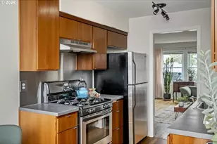 1011 NE Emerson St, Portland, OR 97211 - Photo 15