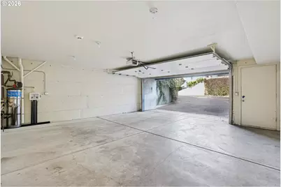 1776 SW Montgomery Dr, Portland, OR 97201 - Photo 37