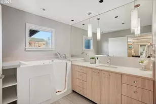 1776 SW Montgomery Dr, Portland, OR 97201 - Photo 17