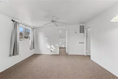 8748 Enclid St, Salem, OR 97305 - Photo 37