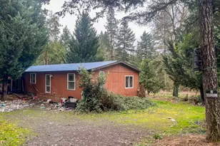 1698 Doerner Rd, Roseburg, OR 97471 - Photo 9