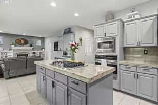 8560 SW 151st Pl, Beaverton, OR 97007 - Photo 15