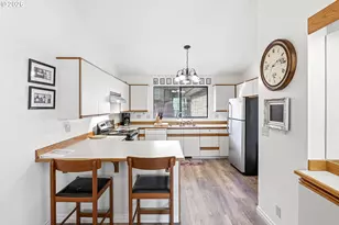 4696 NE Windward Pl, Lincoln City, OR 97367 - Photo 11