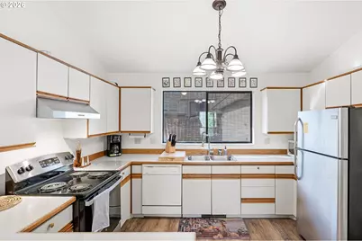 4696 NE Windward Pl, Lincoln City, OR 97367 - Photo 13