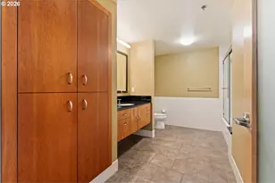 333 NW 9th Ave, Portland, OR 97209 - Photo 31