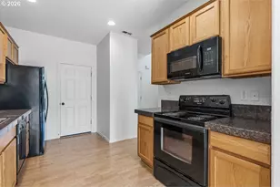 16075 SW Whistling Swan Ln, Beaverton, OR 97007 - Photo 11