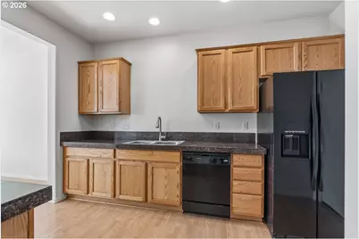 16075 SW Whistling Swan Ln, Beaverton, OR 97007 - Photo 11