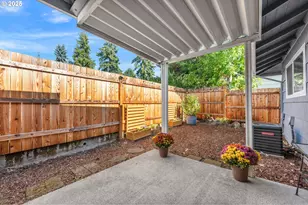 15745 SW Queen Victoria Pl, King City, OR 97224 - Photo 25