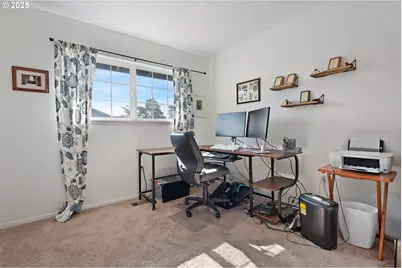 15745 SW Queen Victoria Pl, King City, OR 97224 - Photo 21