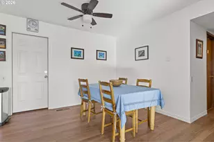 15745 SW Queen Victoria Pl, King City, OR 97224 - Photo 7