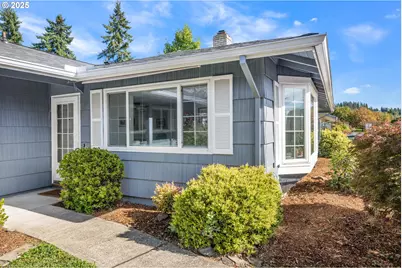 15745 SW Queen Victoria Pl, King City, OR 97224 - Photo 3