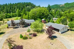 982 Reston Rd, Roseburg, OR 97471 - Photo 3