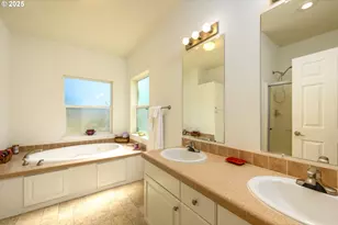 982 Reston Rd, Roseburg, OR 97471 - Photo 23