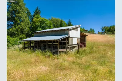 982 Reston Rd, Roseburg, OR 97471 - Photo 39