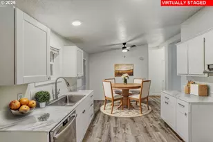 10302 NW 317th Ave, North Plains, OR 97133 - Photo 7