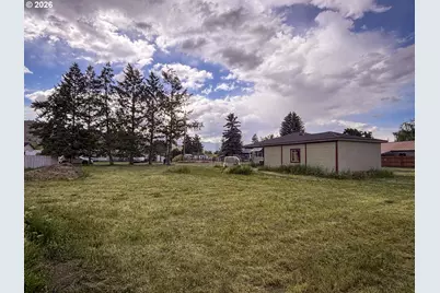 2190 18th St, Baker City, OR 97814 - Photo 3