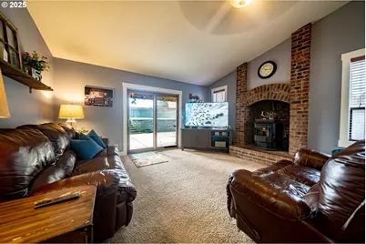 1364 Dawn Dr, Stayton, OR 97383 - Photo 3