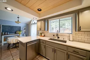 1364 Dawn Dr, Stayton, OR 97383 - Photo 9