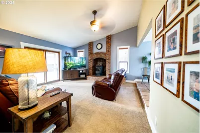 1364 Dawn Dr, Stayton, OR 97383 - Photo 7