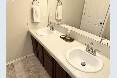 4564 SE Olivewood St, Hillsboro, OR 97123 - Photo 27