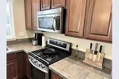 4564 SE Olivewood St, Hillsboro, OR 97123 - Photo 17