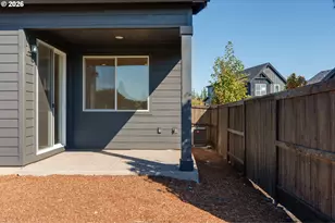 808 Magnolia Ave, Woodburn, OR 97071 - Photo 29