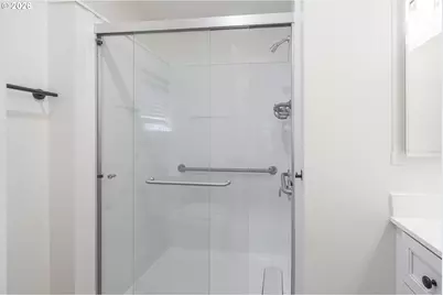 1282 E 3rd St, Lafayette, OR 97127 - Photo 13