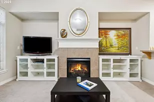 406 NE Patricia Ann Pl, Hillsboro, OR 97006 - Photo 9