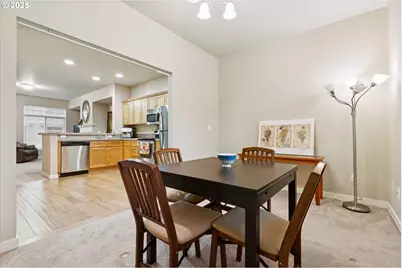 406 NE Patricia Ann Pl, Hillsboro, OR 97006 - Photo 9