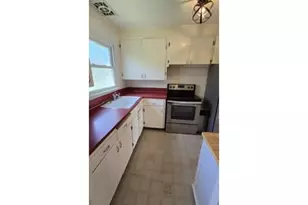 1708 NE 67th Ave, Portland, OR 97213 - Photo 3