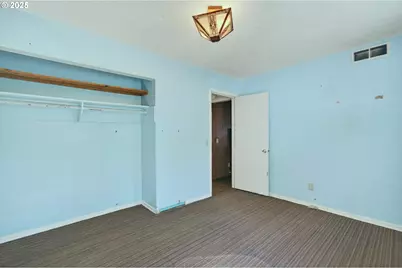 3945 NE Bryant St, Portland, OR 97211 - Photo 19