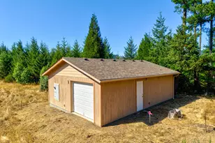 1517 Quines Creek Rd, Azalea, OR 97410 - Photo 19